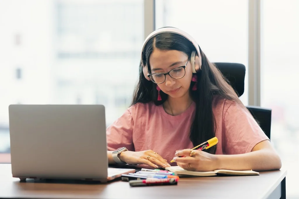 Estrategias para el Listening del TOEFL IBT 2026