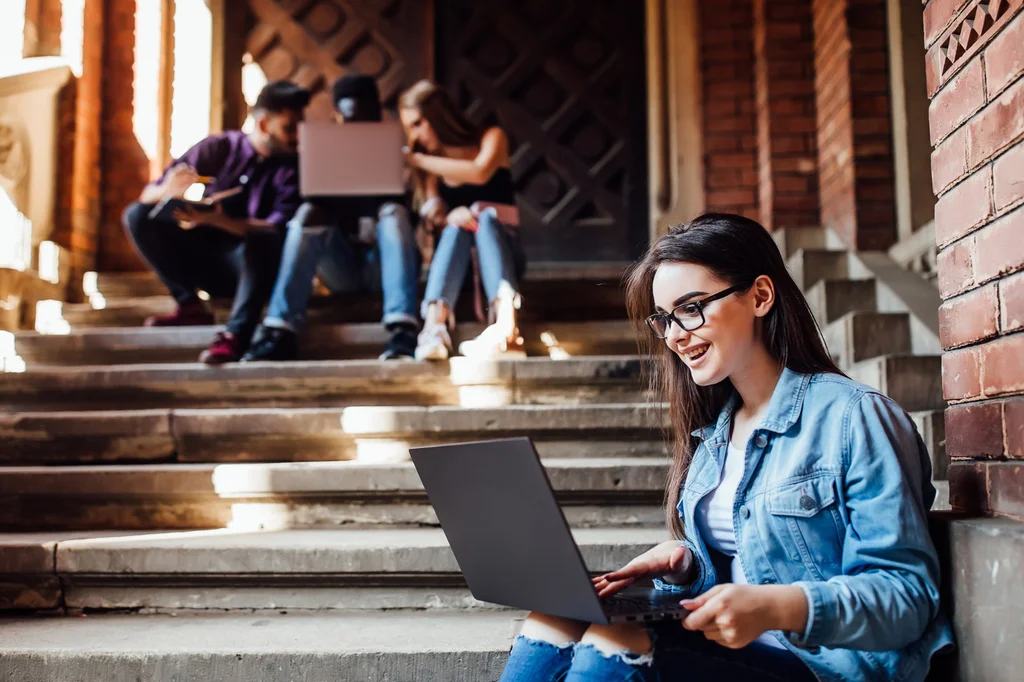 ¿Qué universidades NO aceptan el nuevo TOEFL iBT 2026? Guía para LATAM